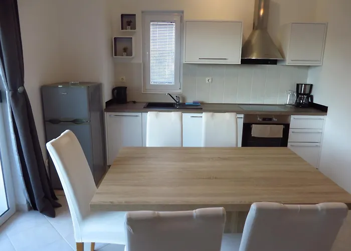 Antonija Apartments With Pool