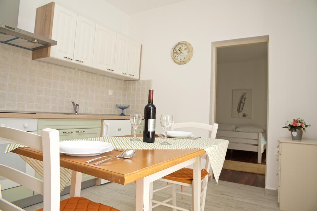 Apartment Antonija With Pool *