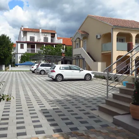 Antonija Apartments With Pool Biograd Na Moru Rum bild